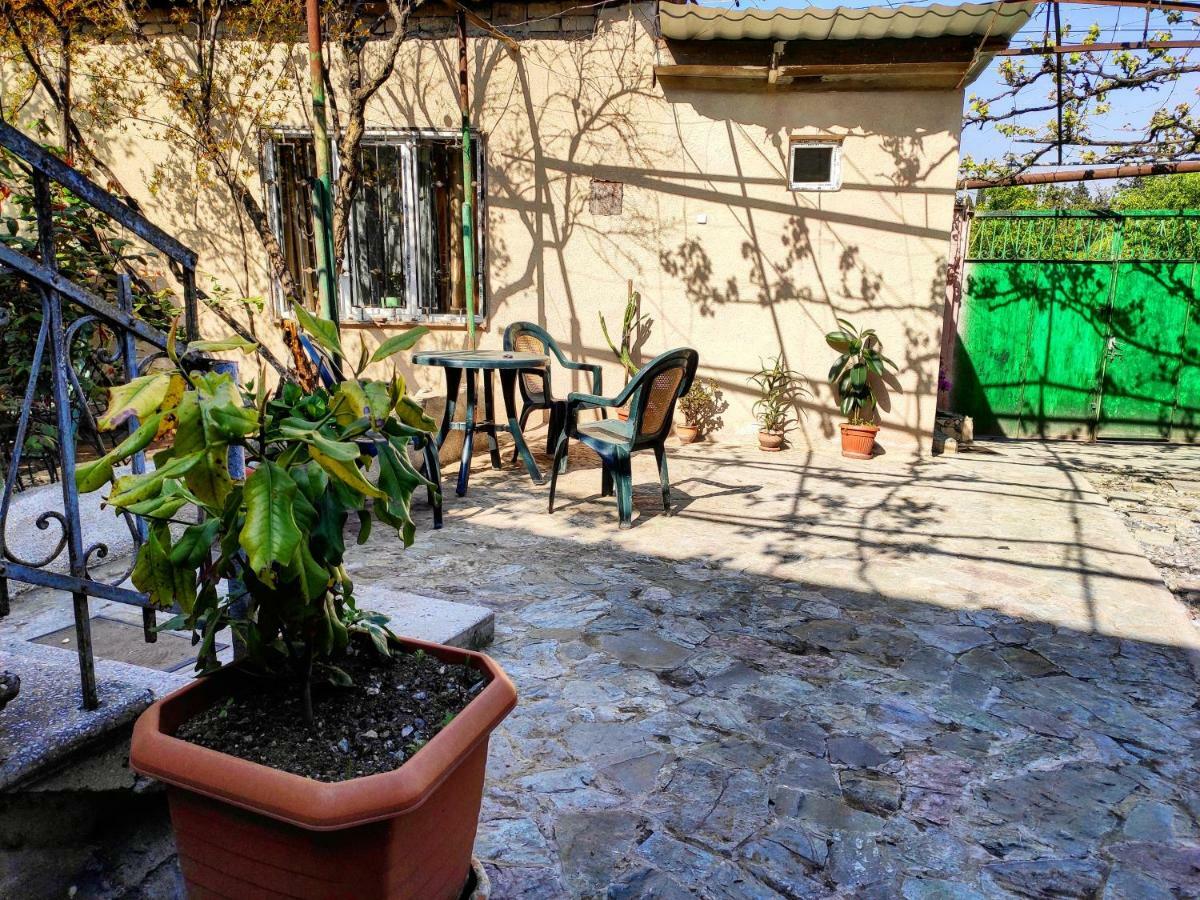 Guesthouse Ttt Tiflis Dış mekan fotoğraf